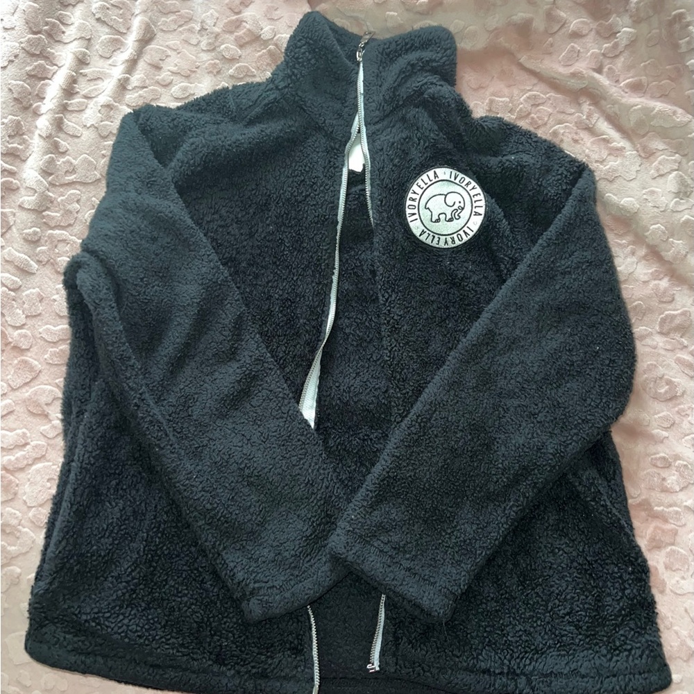 Ivory Ella Sherpa